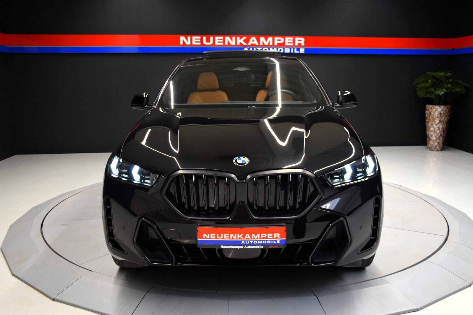 Fahrzeugabbildung BMW X6 30d xDrive M Sport Pro Facelift Pano h/k 360°