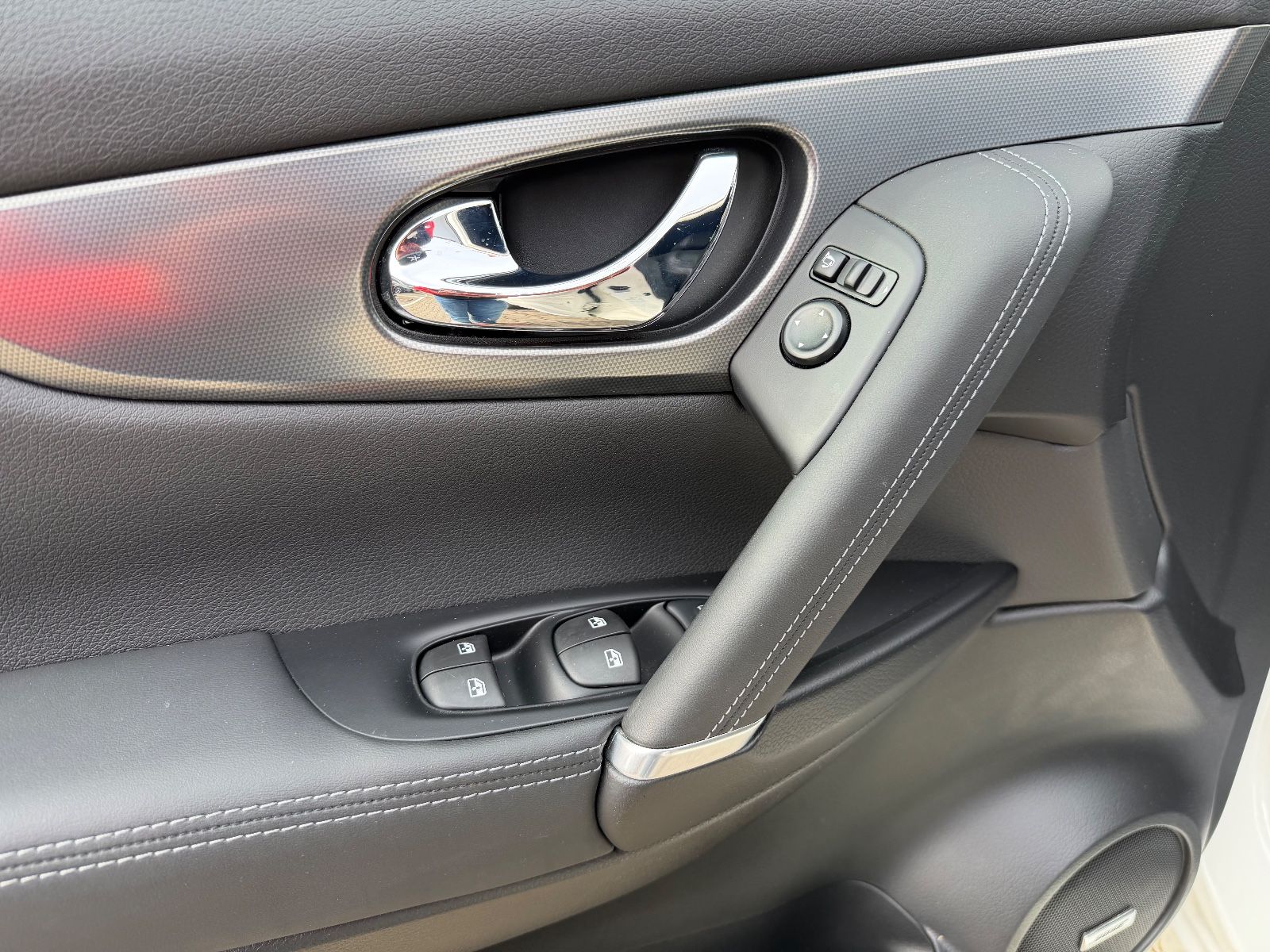Fahrzeugabbildung Nissan Qashqai Tekna+ VOLLAUSSTATTUNG 19 ZOLL BOSE