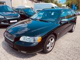 Volvo V70 Kombi 2.4 Kinetic - gebrauchte Volvo V70 aus dem Jahr 2005
