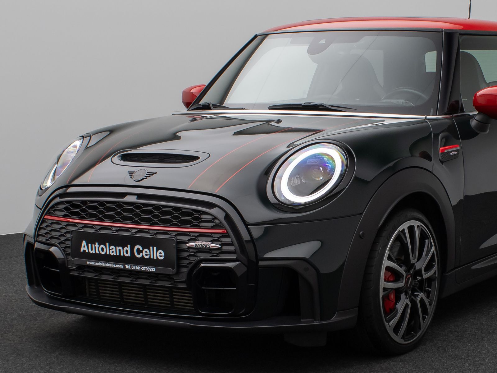 Fahrzeugabbildung MINI John Cooper Works Panorama Kamera HUD DAB Sport