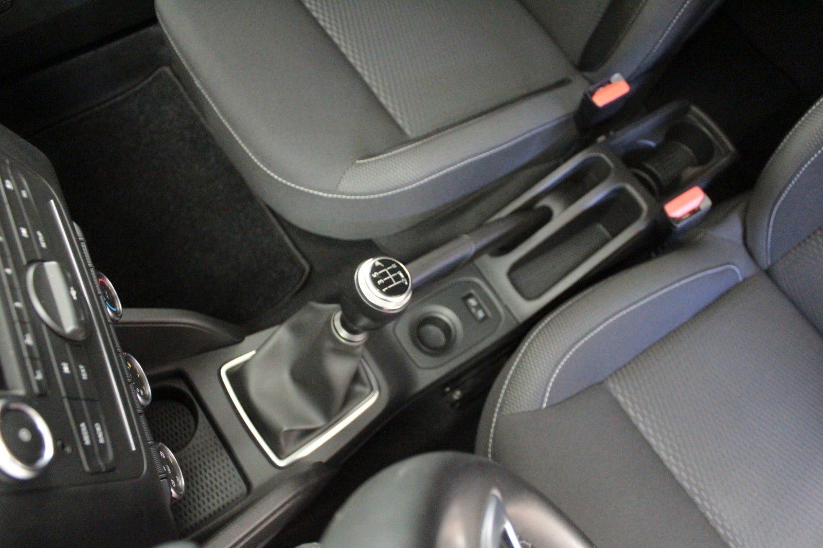 Fahrzeugabbildung Dacia Duster Tce100 Comfort 2WD*AHK*