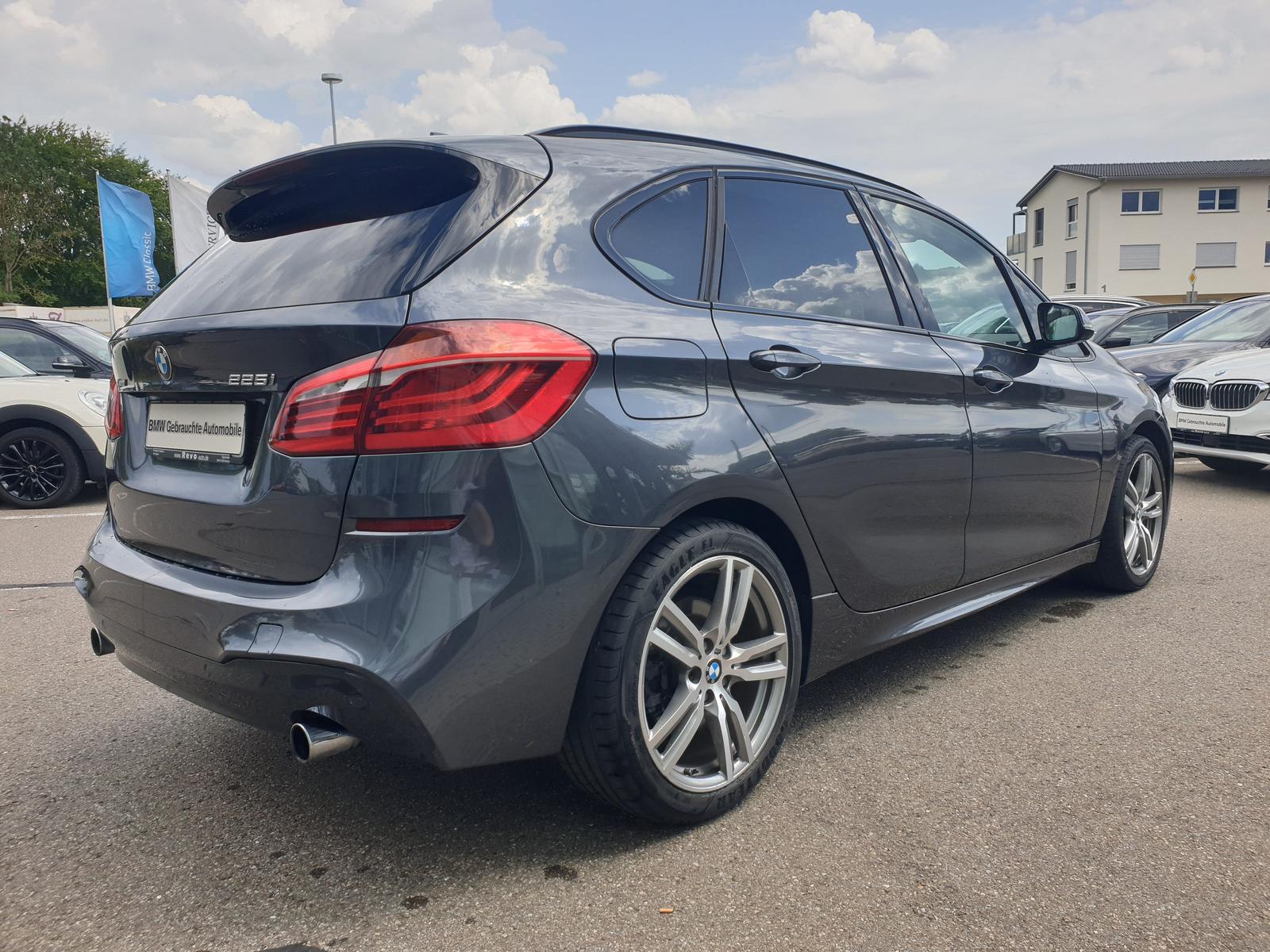 BMW 225i Active Tourer xDrive Aut M Sportpaket AHK L