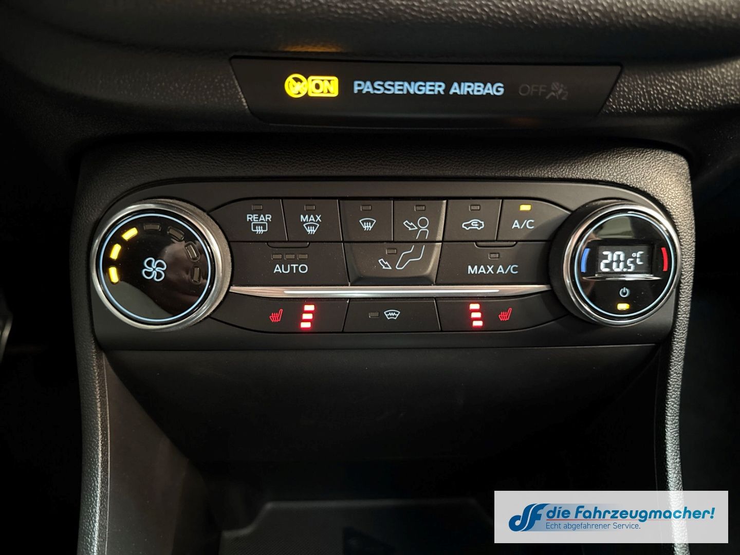 Fahrzeugabbildung Ford Fiesta ST-Line Navi Soundsystem B & O LED Apple