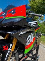 Aprilia RSV 4 RR - APRILIA RR RSV4