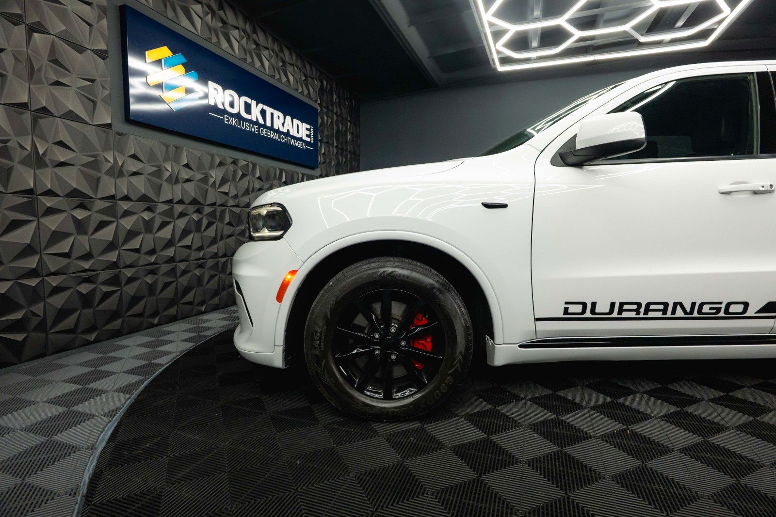Fahrzeugabbildung Dodge Durango 5.7 V8 R/T SRT 4x4 Night-Paket Modell 22