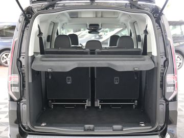 Volkswagen Caddy Maxi eHYBRID DSG STYLE ACC KAM 7SITZ AHK