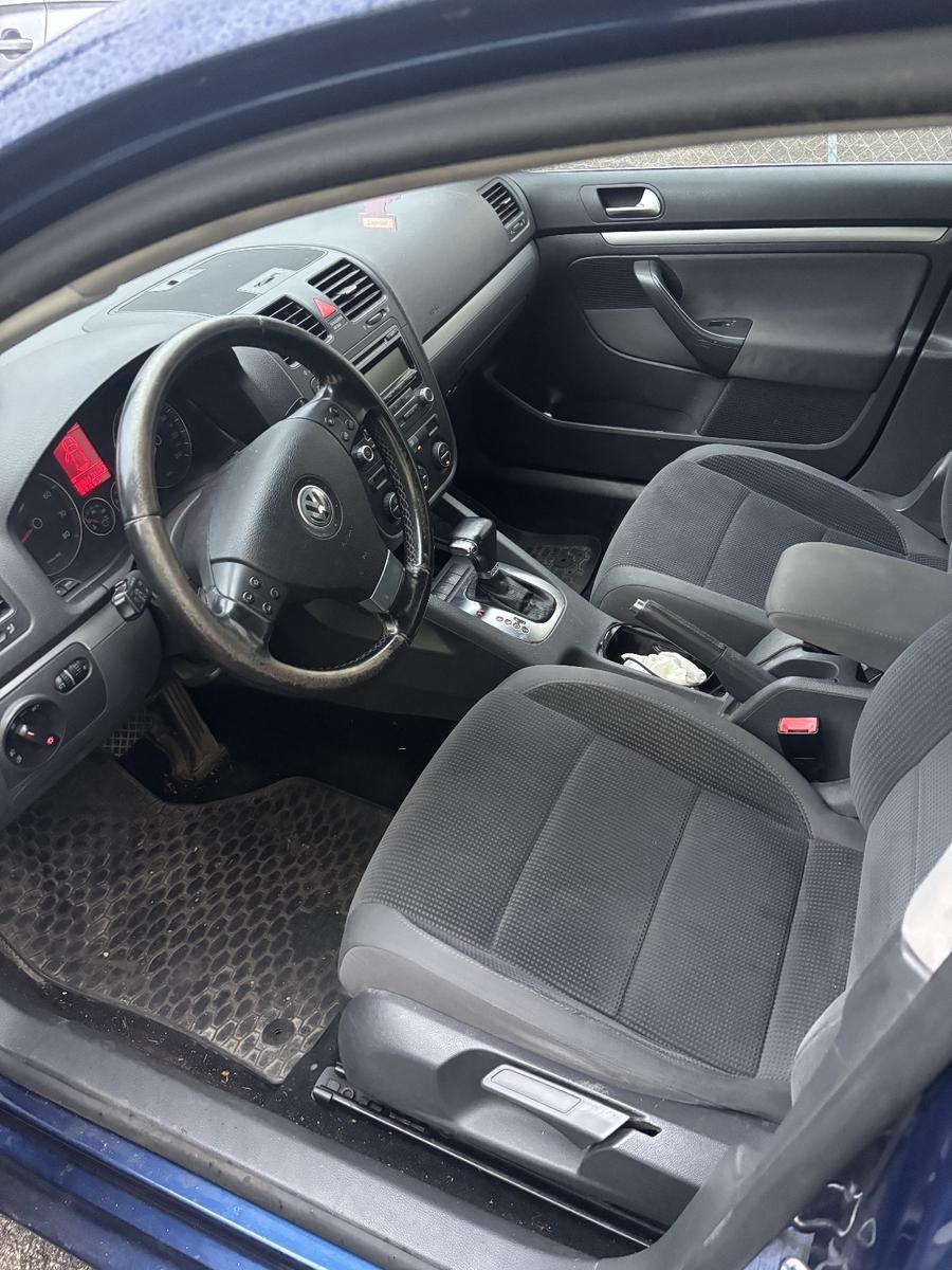 Volkswagen Golf 2009 — photo 8