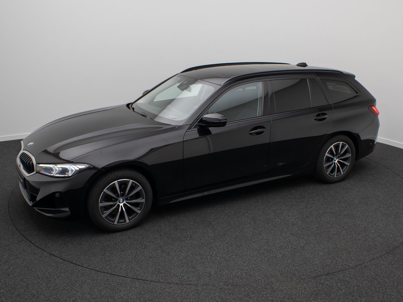 Fahrzeugabbildung BMW 320d xD Kamera DAB H/K Panorama HUD Ad.LED Sport