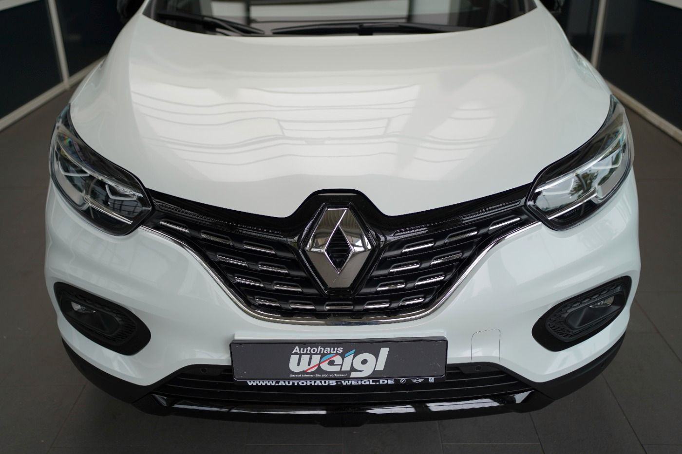 Fahrzeugabbildung Renault Kadjar TCe 140 Black Edition +Black Edition+Navi