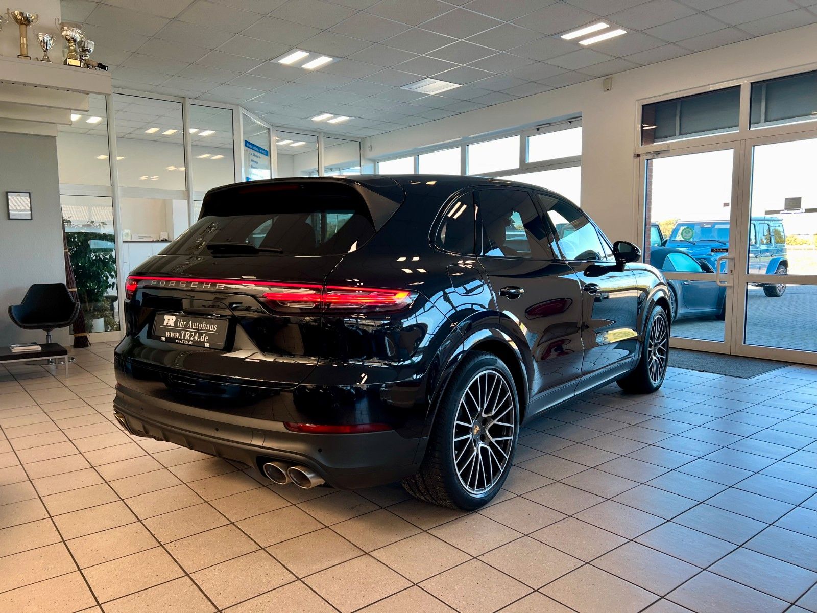 Fahrzeugabbildung Porsche Cayenne S Luftfederung/Panorama/HeadUP/Keyless