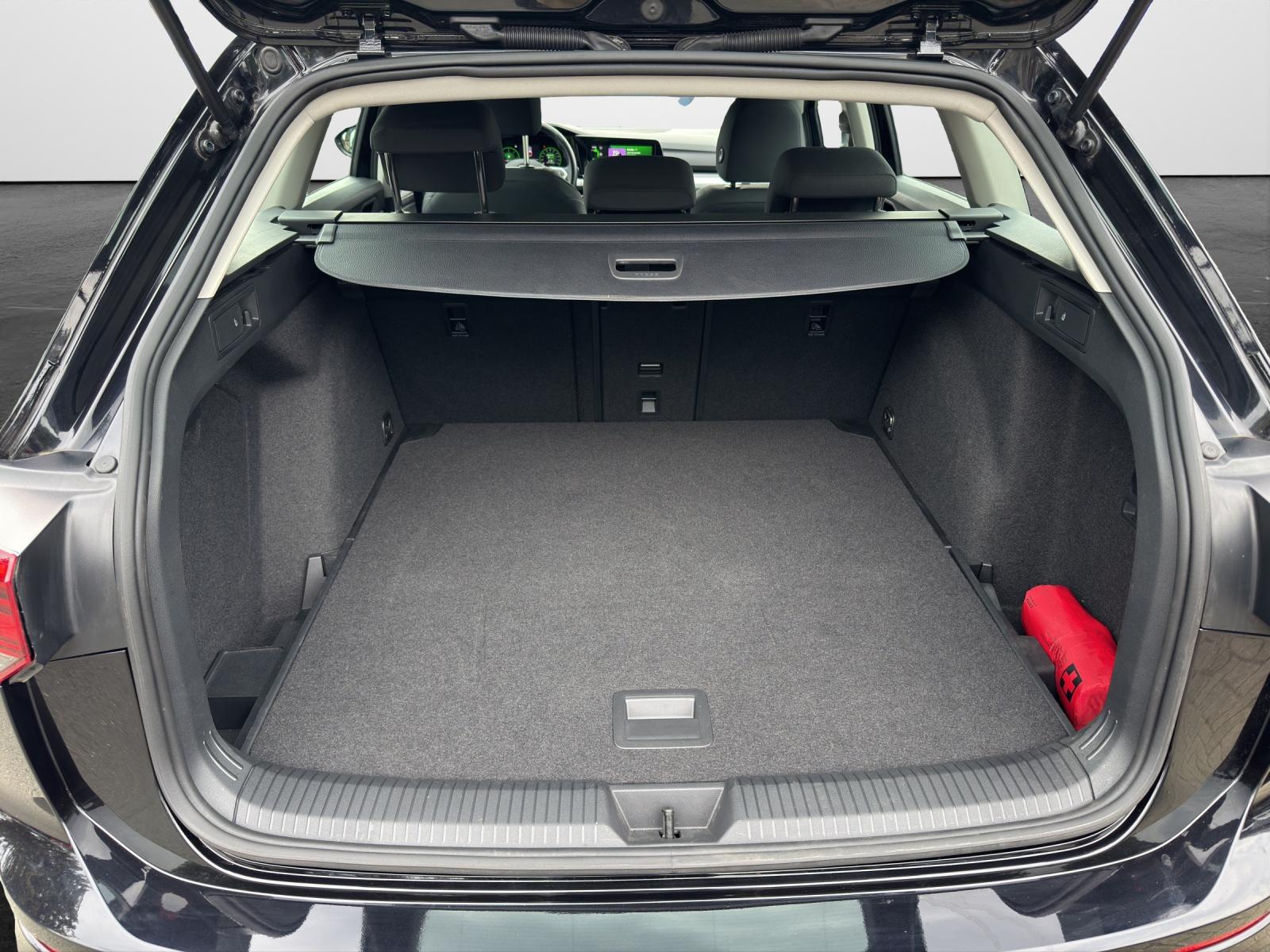 Volkswagen Golf Variant 2.0 TDI DSG Life AHK Navi LED Kame, миниатюра 12