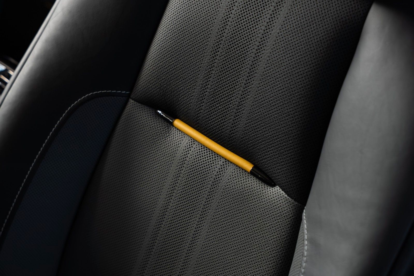 Rolls-Royce Dawn - Bild 14