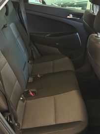 Hyundai TUCSON - 11