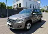 Volkswagen Tiguan 2.0 TDI*Panoramadach*Klima*TÜV Neu*TOP*1H - Volkswagen Tiguan: Panoramadach