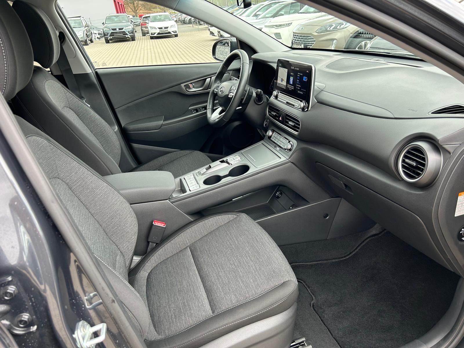 Fahrzeugabbildung Hyundai Kona Elektro Style°64 kWh°