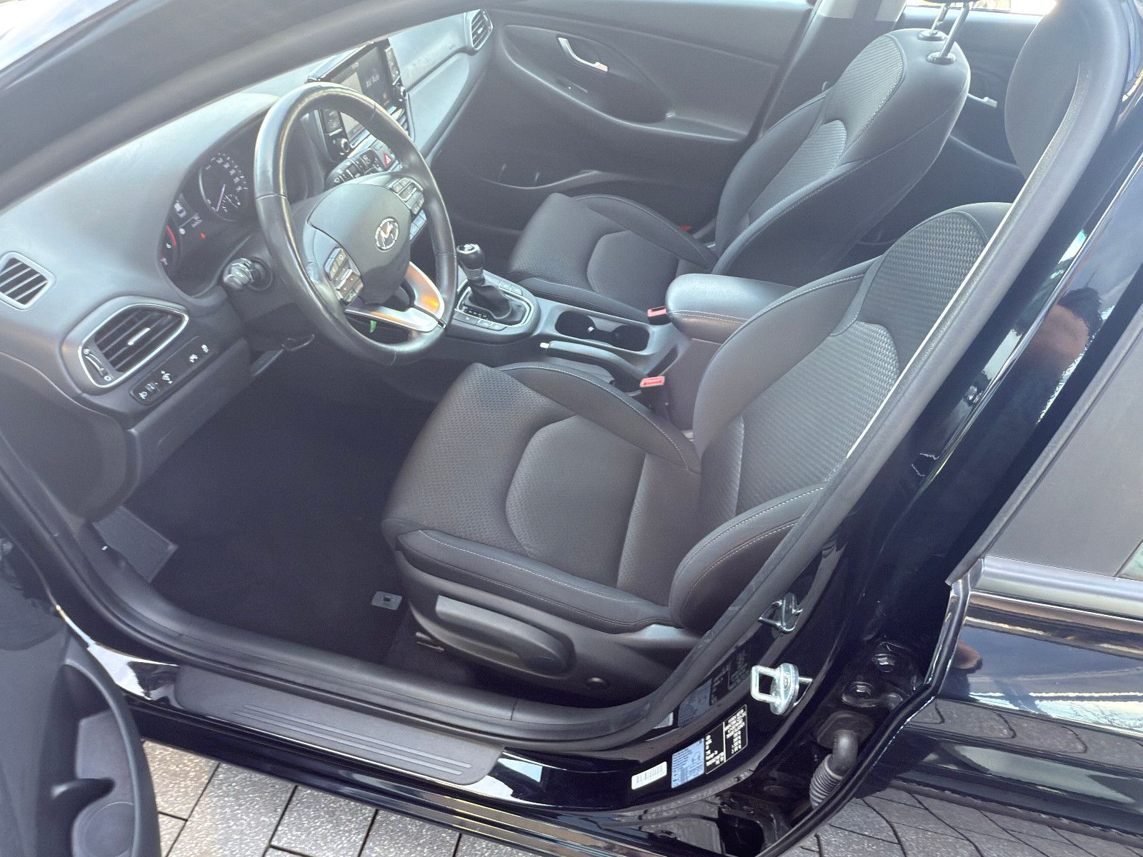 Fahrzeugabbildung Hyundai i30 cw Trend Automatik