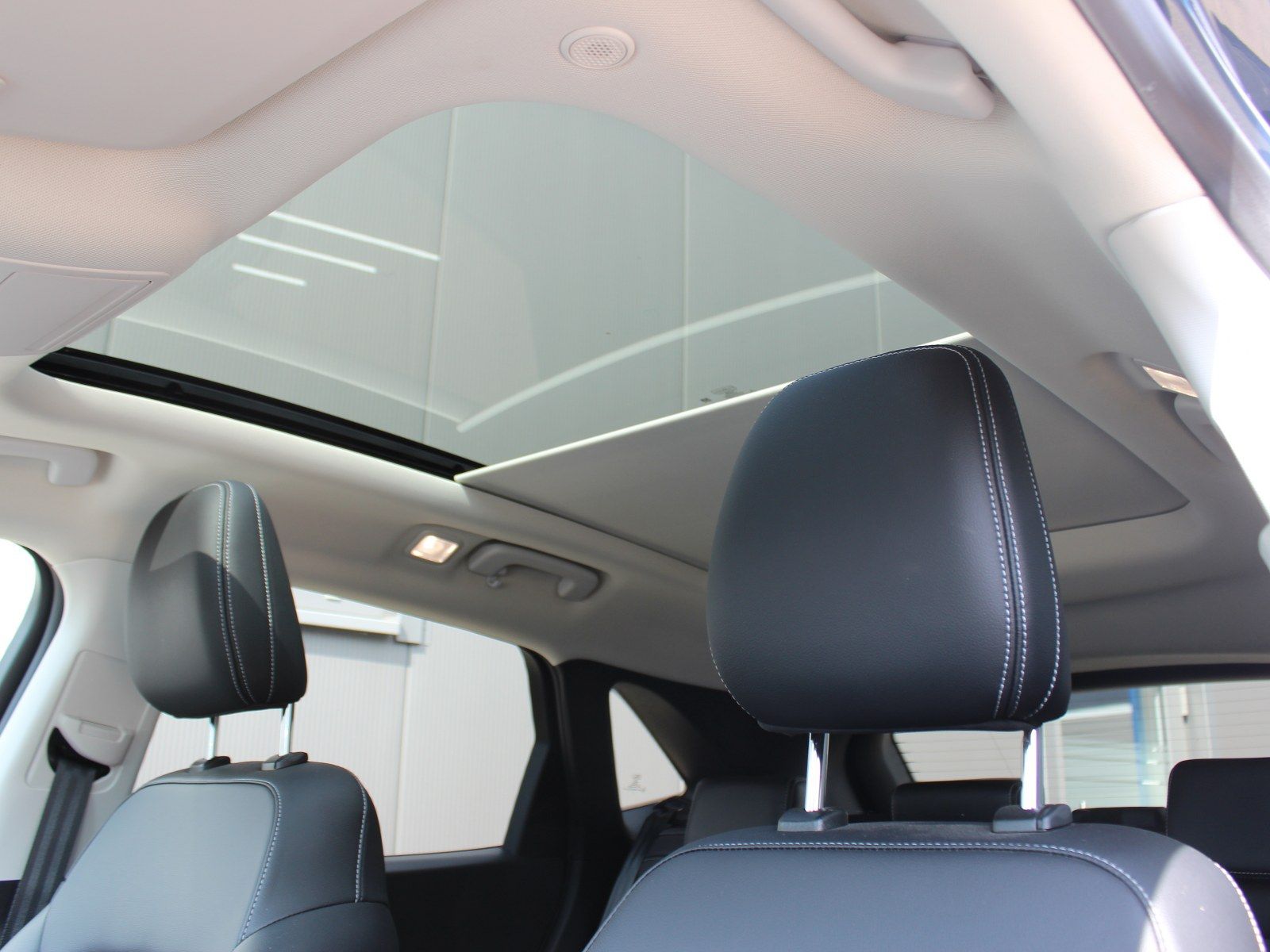 Fahrzeugabbildung Ford Kuga Plug-In Hybrid Titanium X 2,5 Duratec