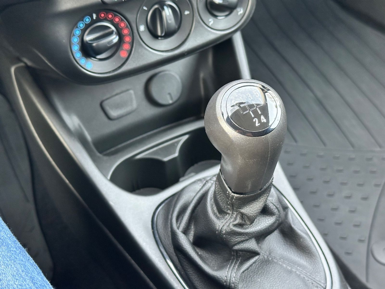 Fahrzeugabbildung Opel Corsa E Selection*Cool&Sound*Klima*Bluetooth