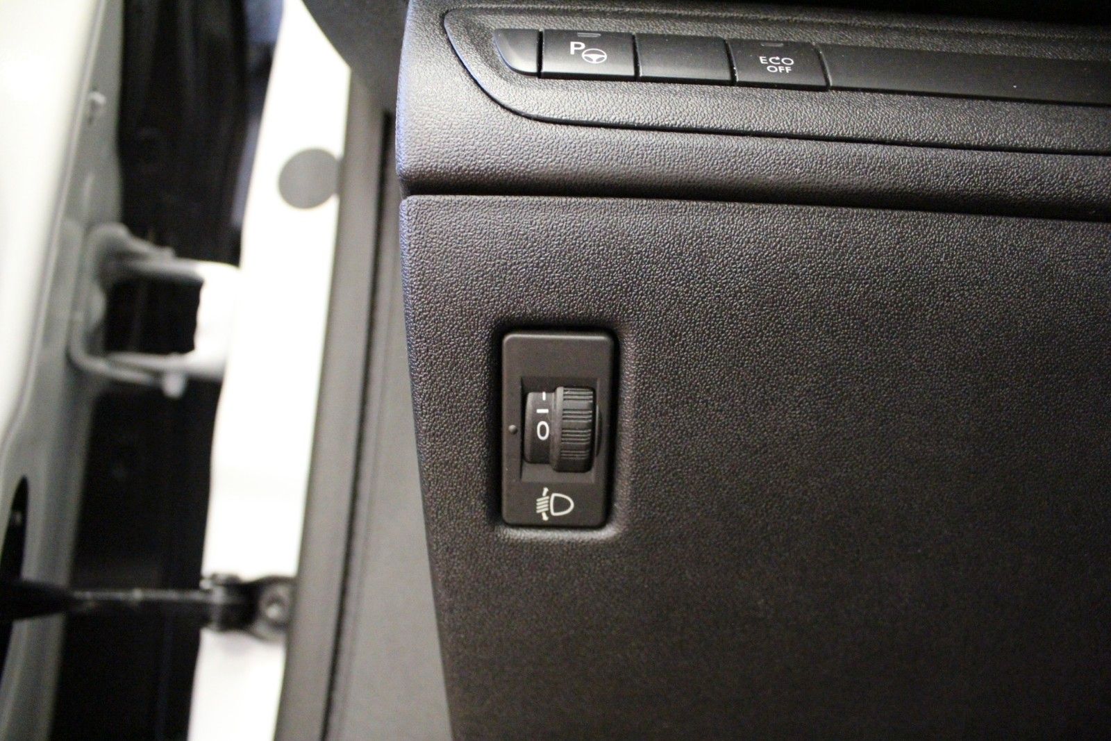 Fahrzeugabbildung Peugeot 208 PureTech 110 Edition Panoramadach*Sitzheizun