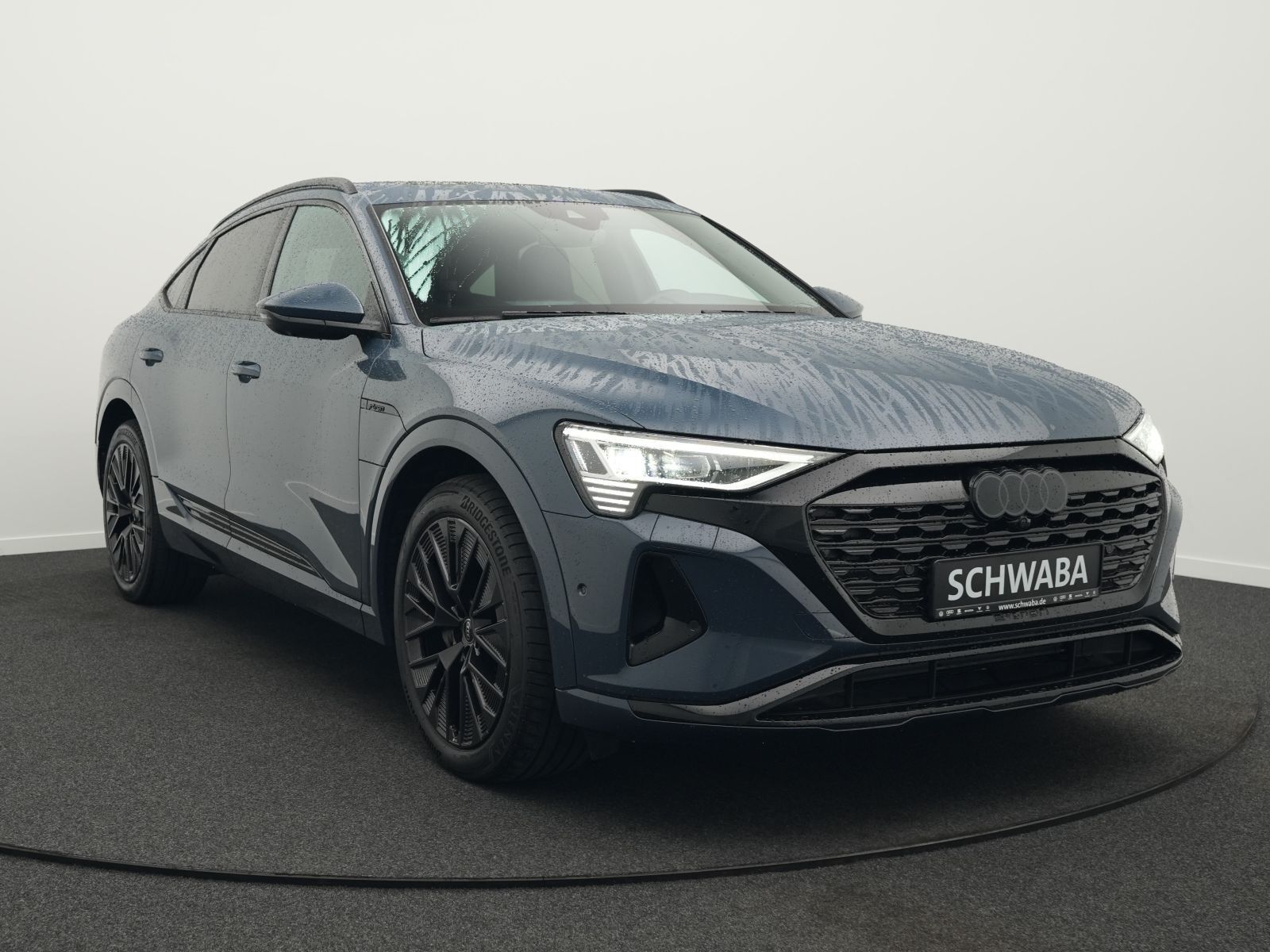 Audi Q8 e-tron - Bild 25