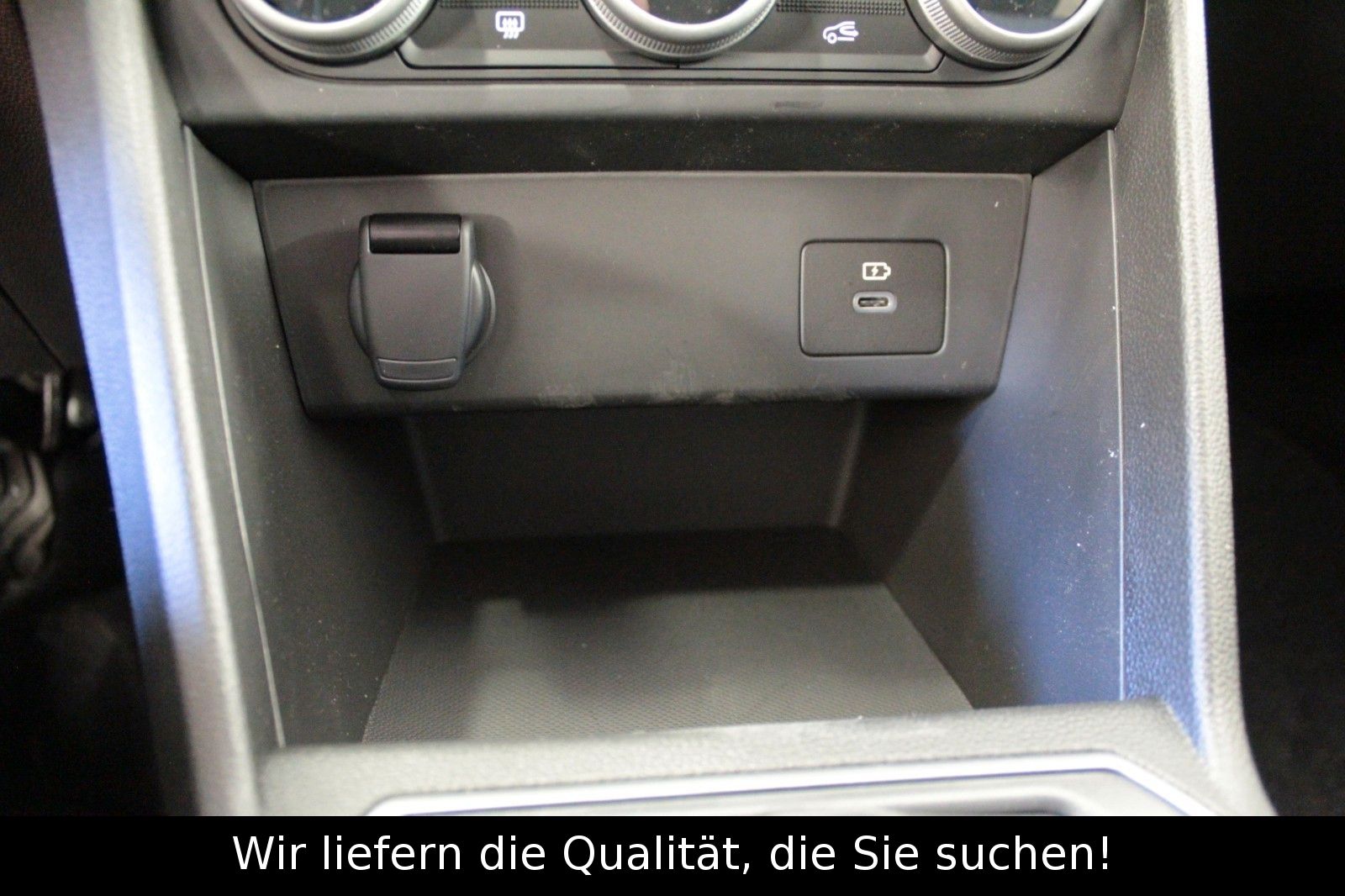 Fahrzeugabbildung Dacia Jogger Hybrid 140 Expression*7-Sitzer*