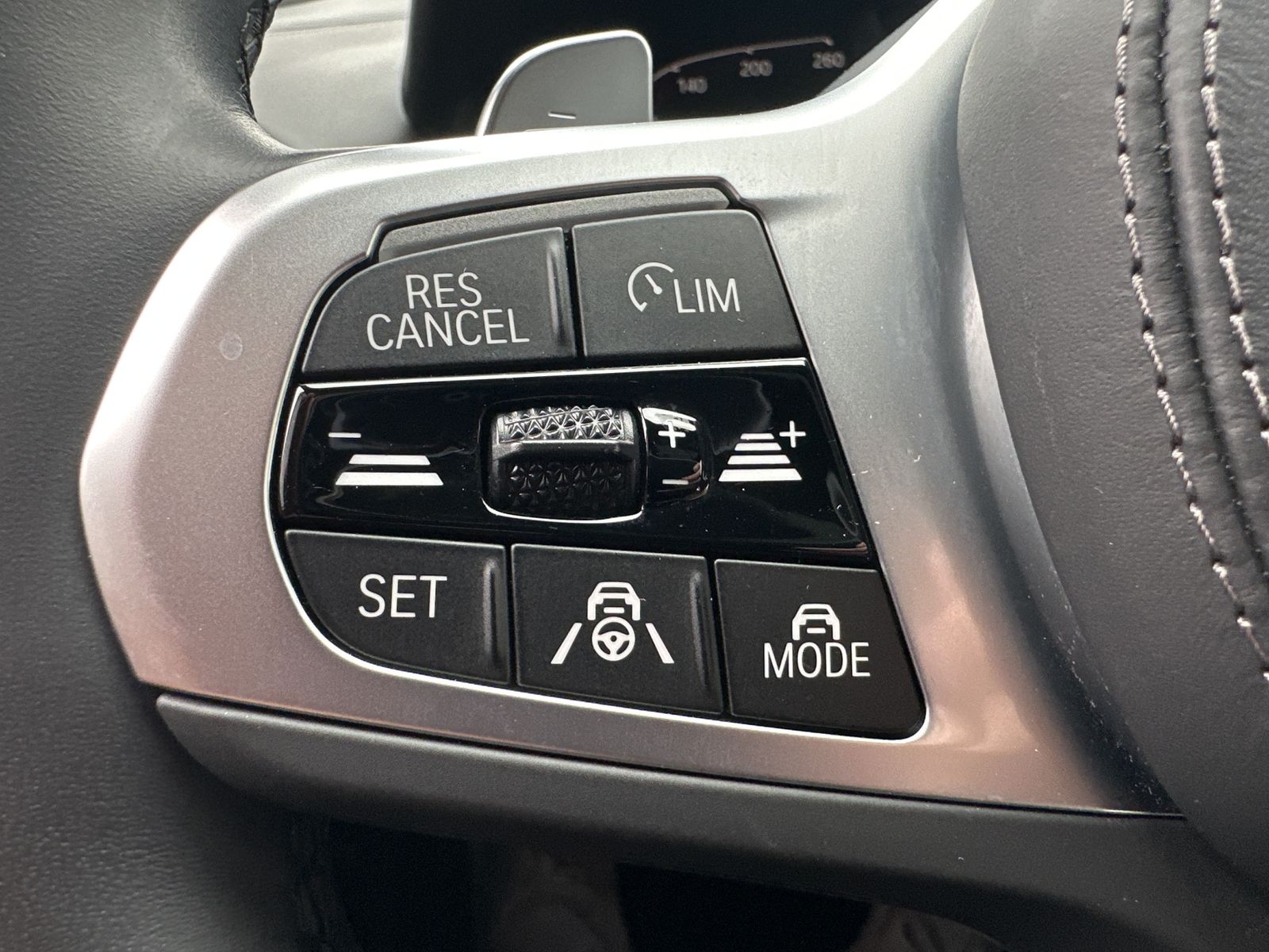 Fahrzeugabbildung BMW 840d Gran Coupé M-Sport NAV+LASER+360°+PANO+20ZO