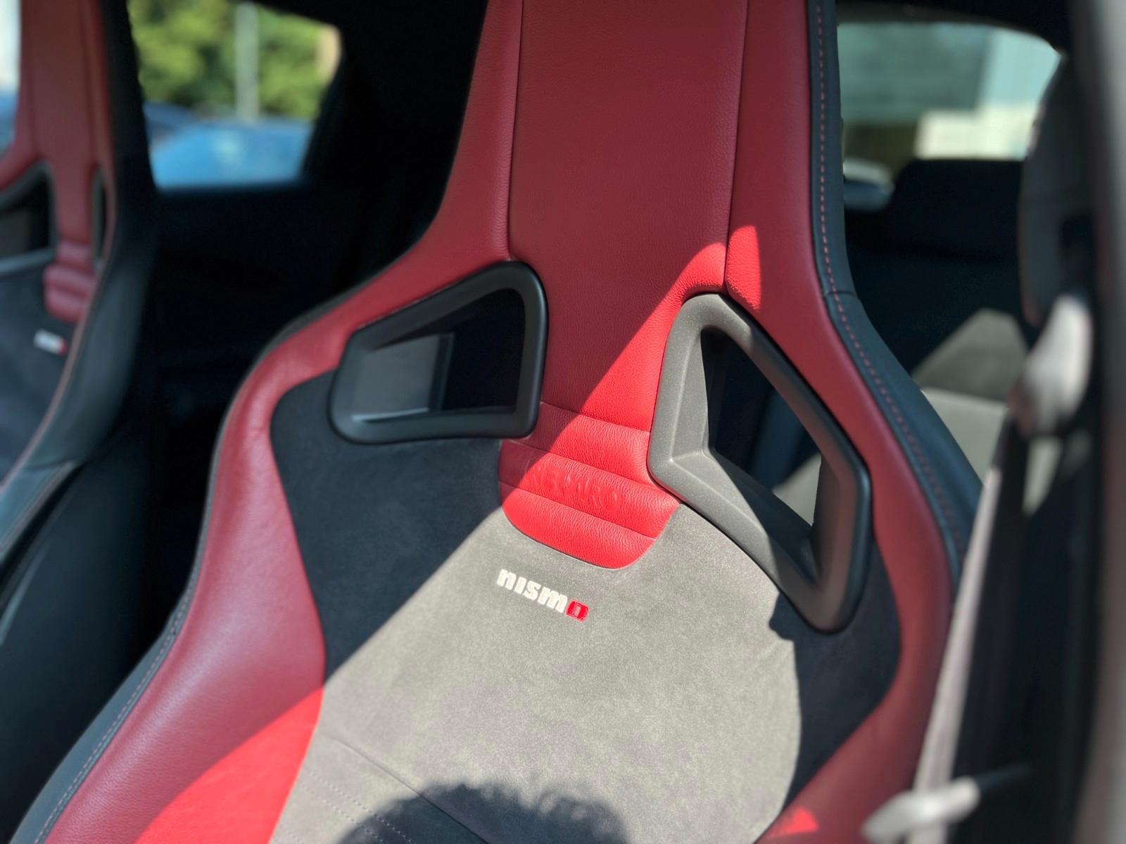 Nissan Juke Nismo RS 4x4 Recaro+Xenon+TW+4xKamera+USB+
