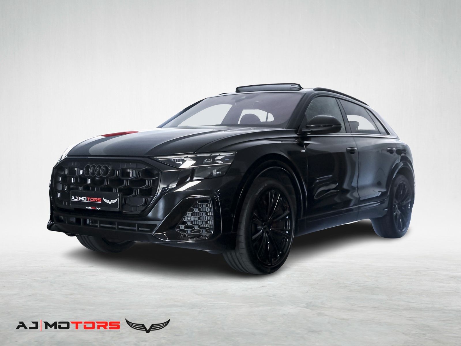Audi Q8 TFSI e quattro S line *PANO-360°-AHK-HUD-MEMO