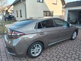 Hyundai IONIQ 1.6l GDi PLUG-IN HYBRID - - : Braun, Plug-In Hybrid, Limousine