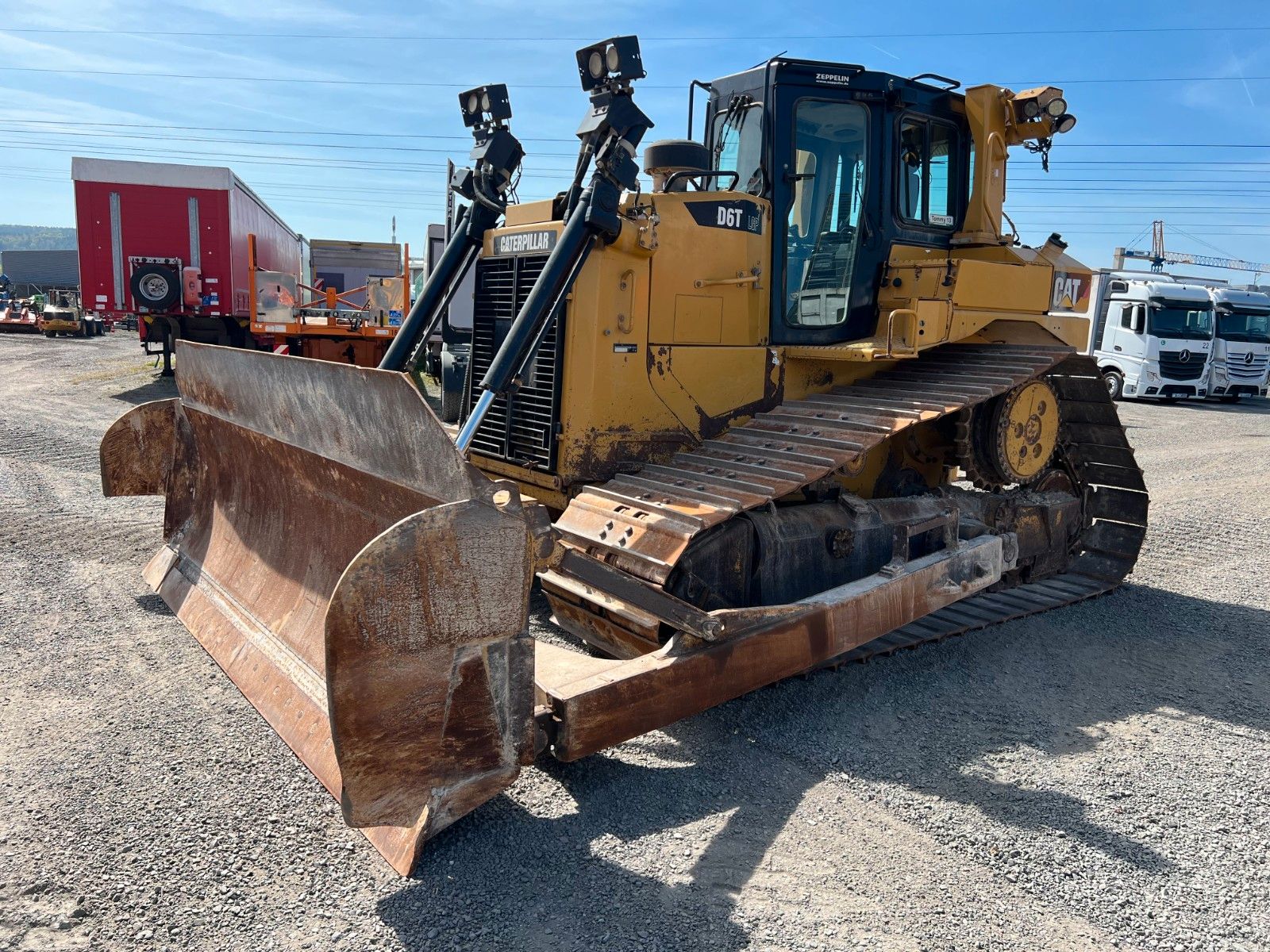 Fahrzeugabbildung CAT D6T LGP / 2014 / 16.261h / Klima / Ripperventil