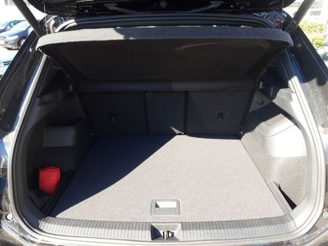 Tiguan R-Line 1,5 eTSI 110 kW  Matrix, Standheiz