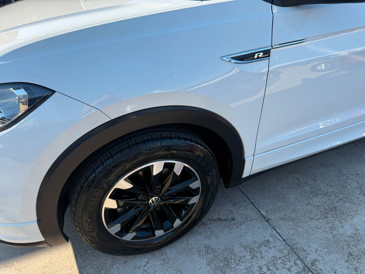 Volkswagen T-Cross 1.0 TSI Style BMT R-LINE imagem 2