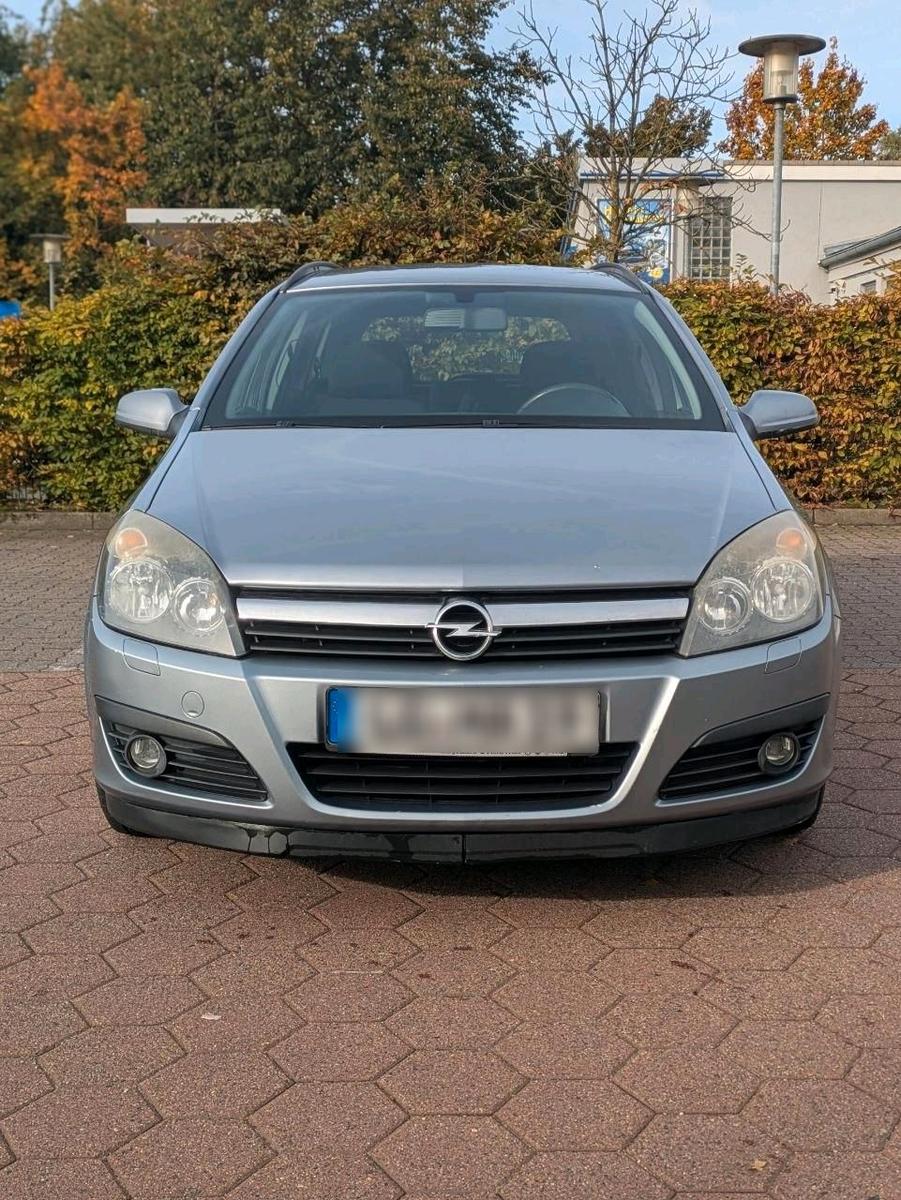 Opel Astra 2006 — interior