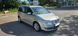 Volkswagen Touran Highline*Leder*'AHK*Klima*Tüv*Aus 2 Hand* - gebrauchte VW Touran aus dem Jahr 2009