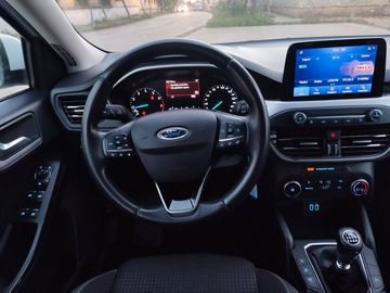 Ford Focus - 12