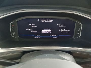 Volkswagen T-Roc - 8