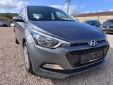 Hyundai i20 Limited Plus - Hyundai i20 mit Benzin-Antrieb