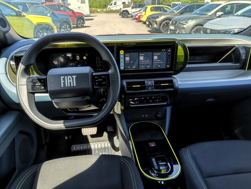 Fahrzeugabbildung Fiat Grande Panda ICON Hybrid 1.2 eDCT