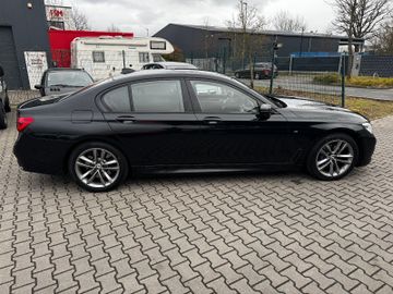 BMW 750 - 7