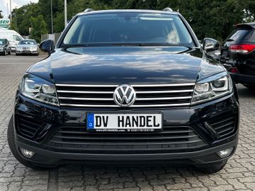 Volkswagen Touareg - 2