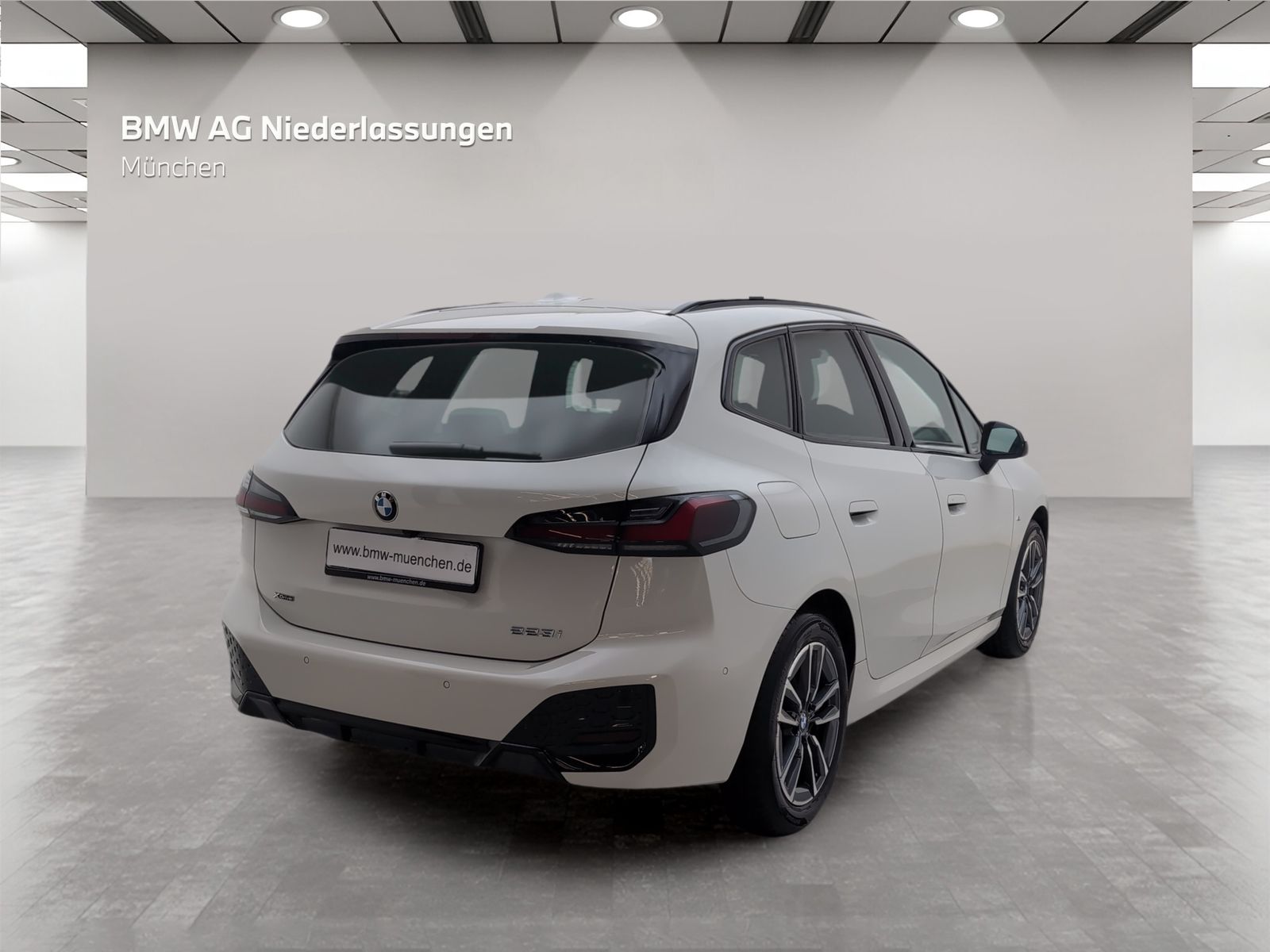 BMW 223 Active Tourer - Bild 5