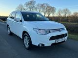Mitsubishi Outlander Business Edition 2.0 Automatik 7-Sitze - Mitsubishi: 7 Sitzer