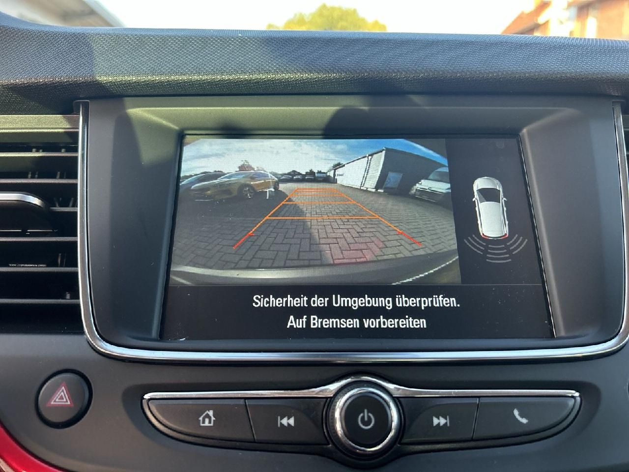Fahrzeugabbildung Opel Crossland GS Line, Automatik