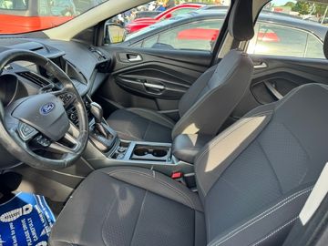 Ford Kuga - 10
