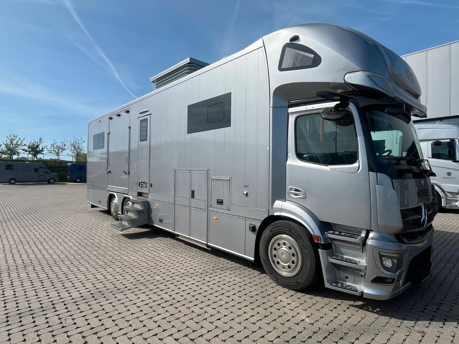 Mercedes-Benz ACTROS S  2640 STX  . POP-OUT, Pop-Up, 7 Pferde