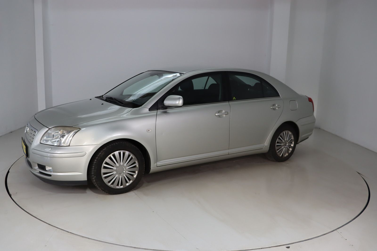 Fahrzeugabbildung Toyota Avensis 2.0-l-VVT-i Executive