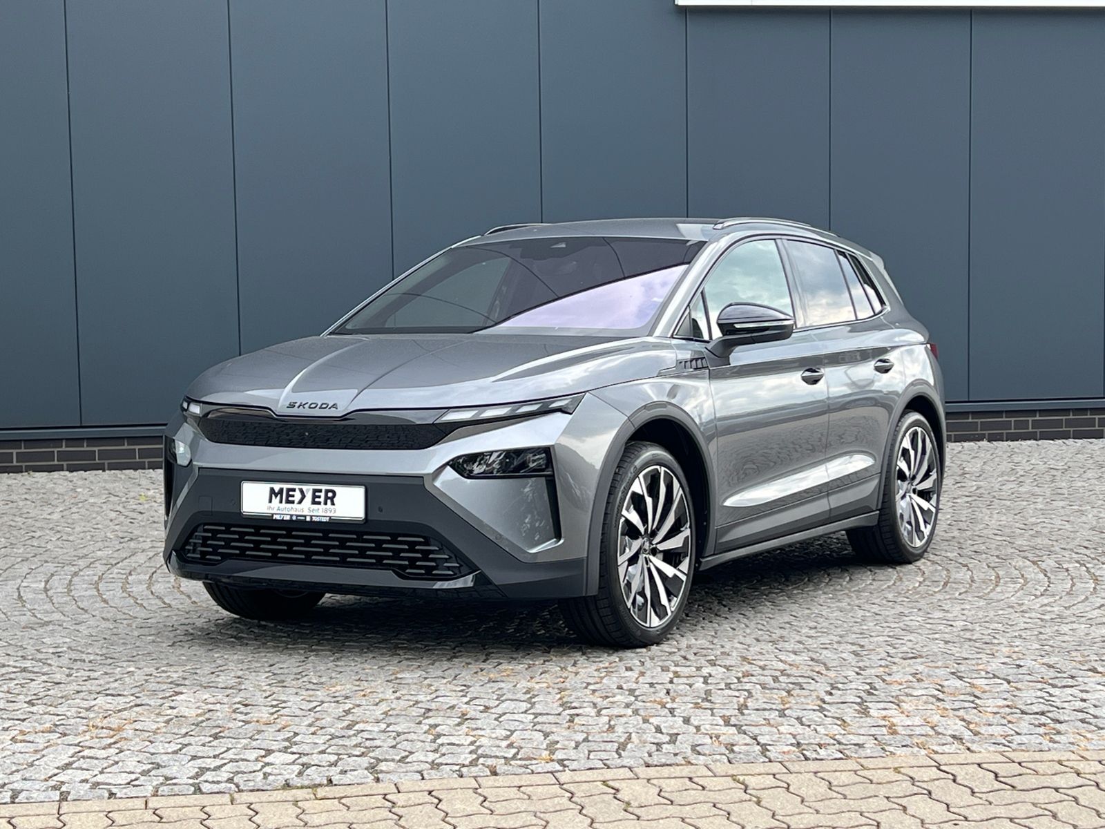 Fahrzeugabbildung SKODA Elroq 85 Sportline *AHK, Matrix-LED, LM'-21"*