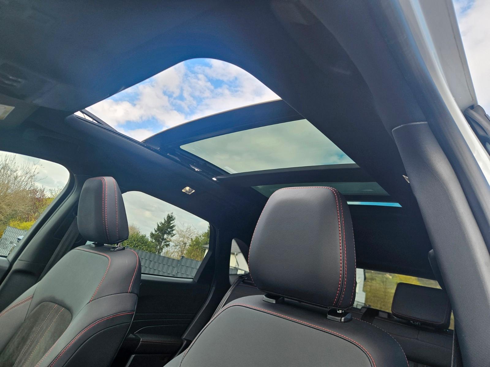 Ford Kuga 1.5 ST-Line X Pano, elk.AHK, 360Kamera, ad.