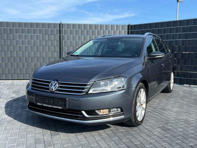 Volkswagen Passat Variant 2.0TDI*DSG*HIGHLINE*NAVI*PDC*TEMP