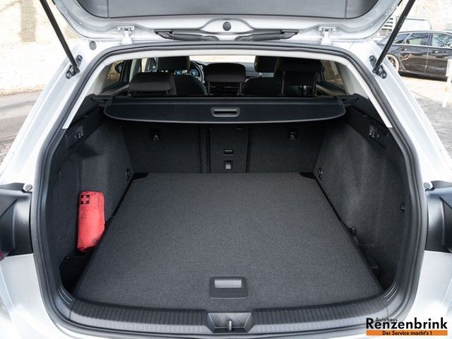 Golf VIII Variant Life TDI Navi AHK ACC Business